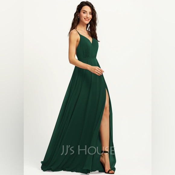 ⭐️2xHP⭐️ JJ’s House Hunter Green Floor Length Spaghetti Strap Dress - Picture 11 of 13